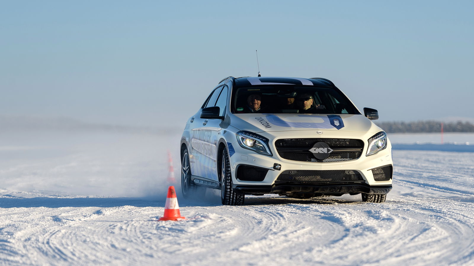 This Fascinating, Experimental Twin-Engine Hybrid Drivetrain Is The Future