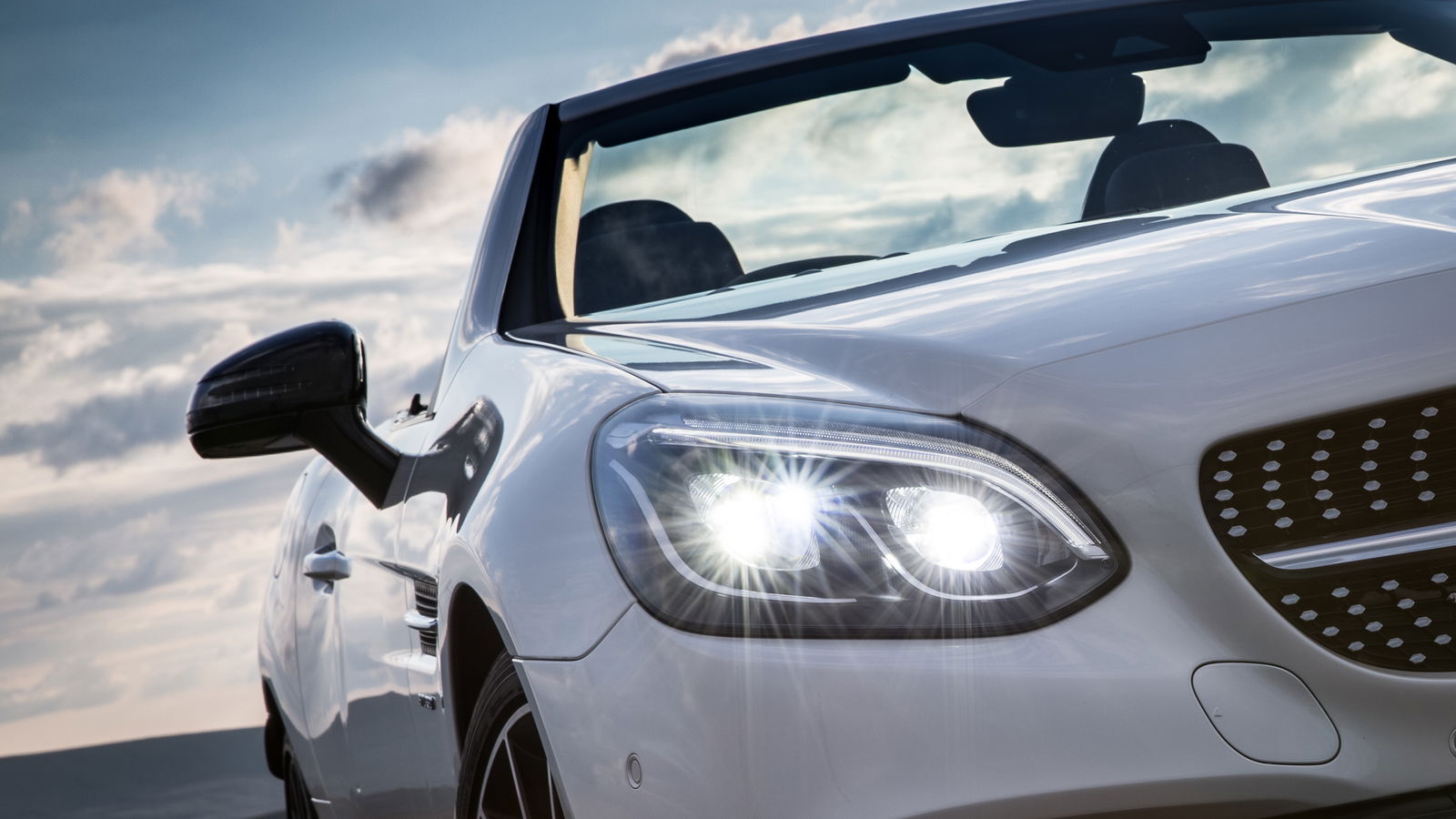 Ultra-Bright Headlights Are Causing Accidents, Say Campaigners