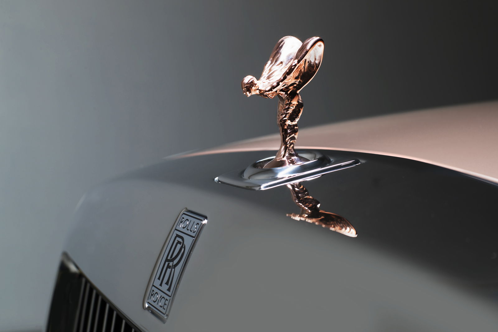 Rolls-Royce's Geneva Motor Show Stand Is Basically An Art Exhibition