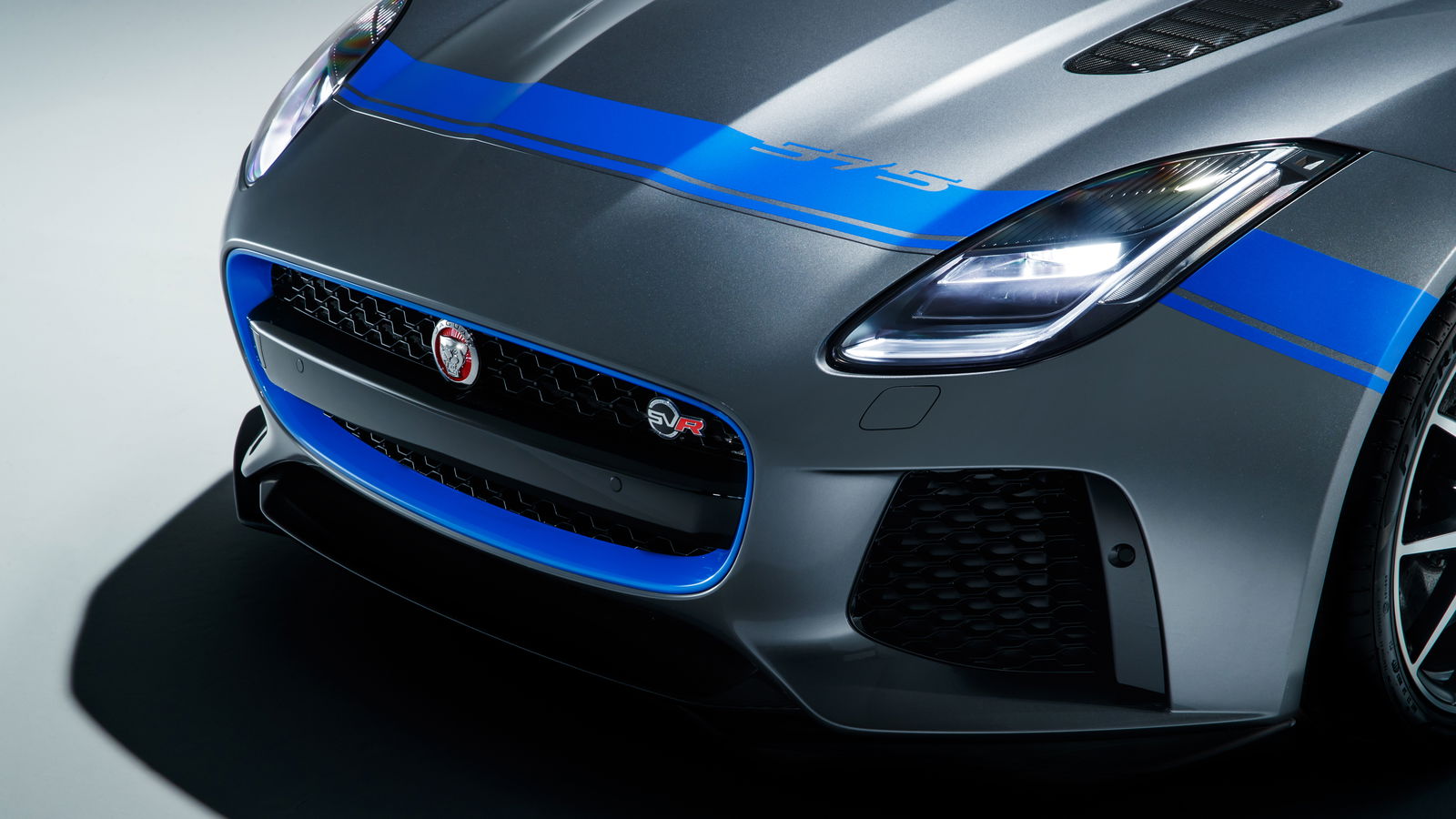 Cool New Graphics Packs Make The Jaguar F-Type SVR Even Sexier