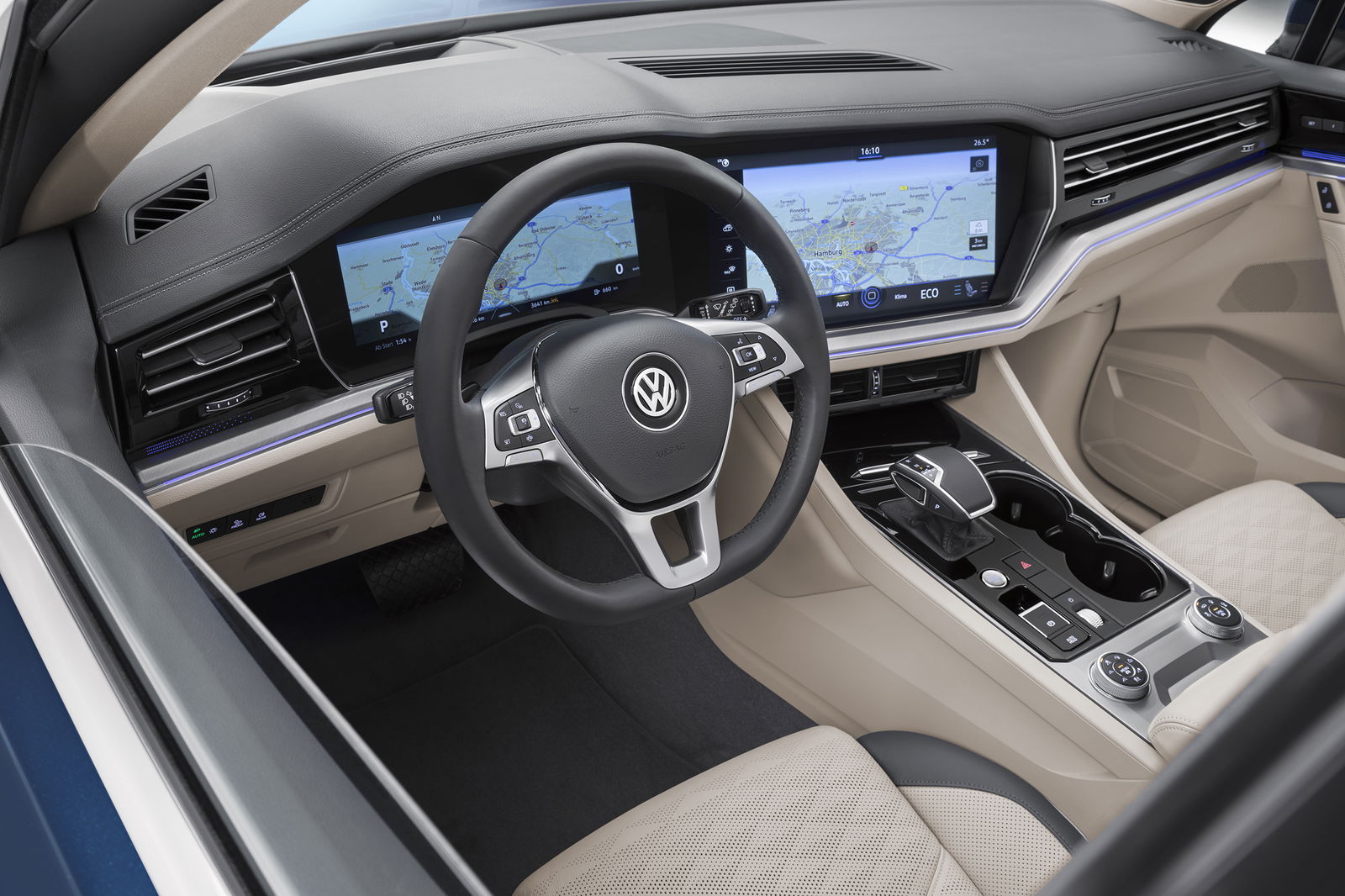 Behold The New, Lighter Volkswagen Touareg And Its Epic Screen