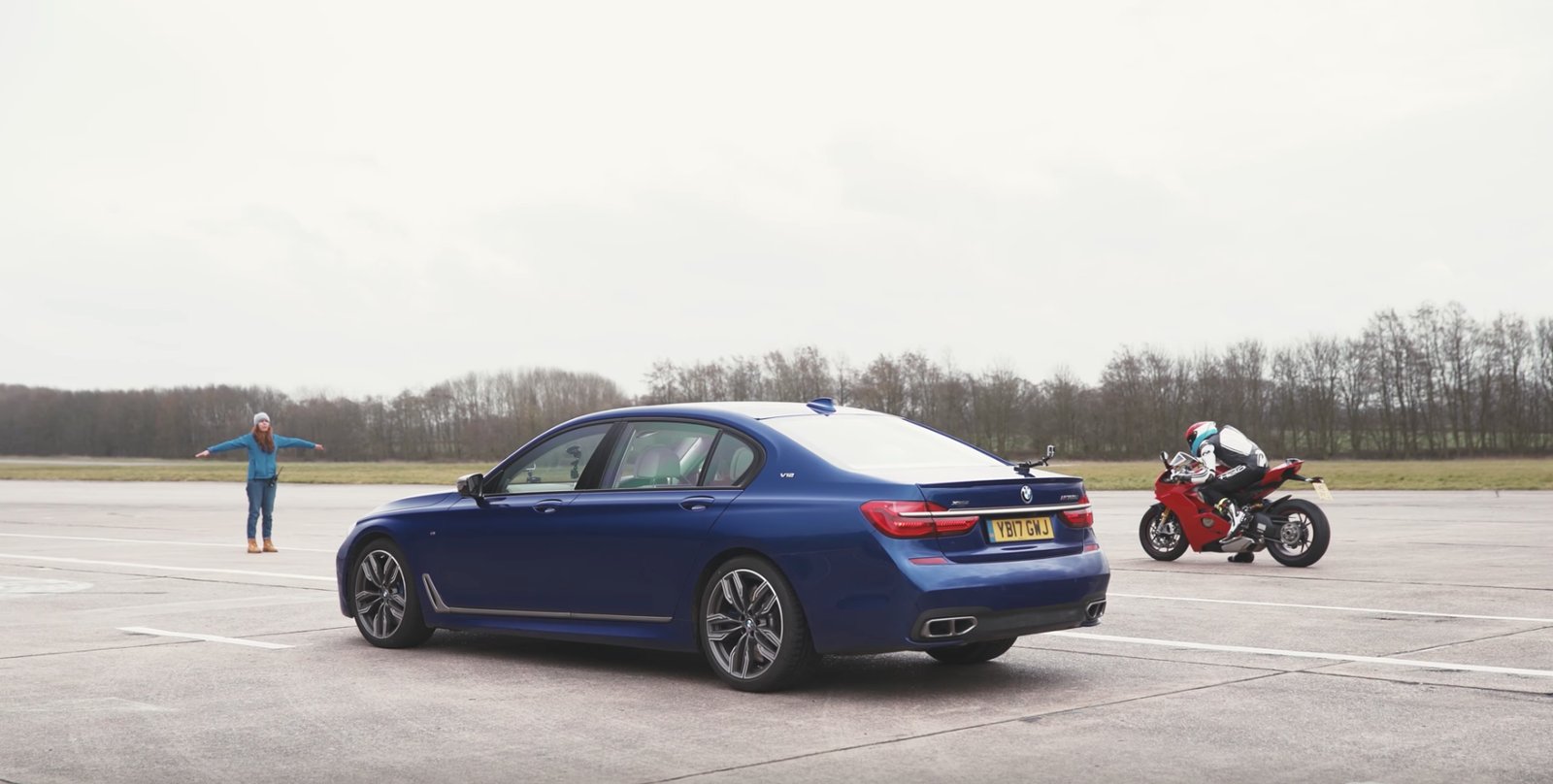 Here's What Happens When A BMW M760Li Drag Races A Ducati Panigale V4