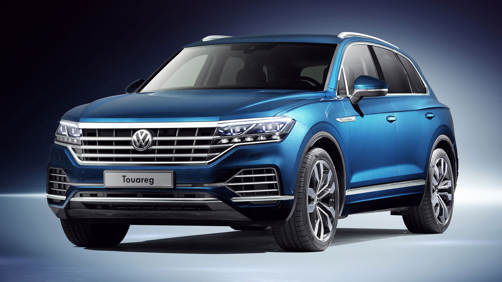 Behold The New, Lighter Volkswagen Touareg And Its Epic Screen