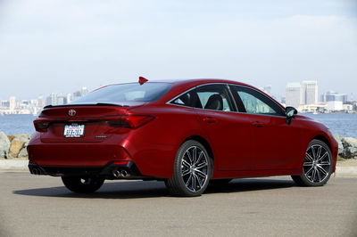 Toyota's Giant-Grilled Avalon Is Yours For $35,500 And Up