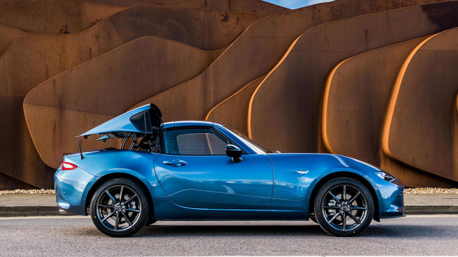 The Limited-Edition Mazda MX-5 RF 'Sport Black' Is Actually Blue