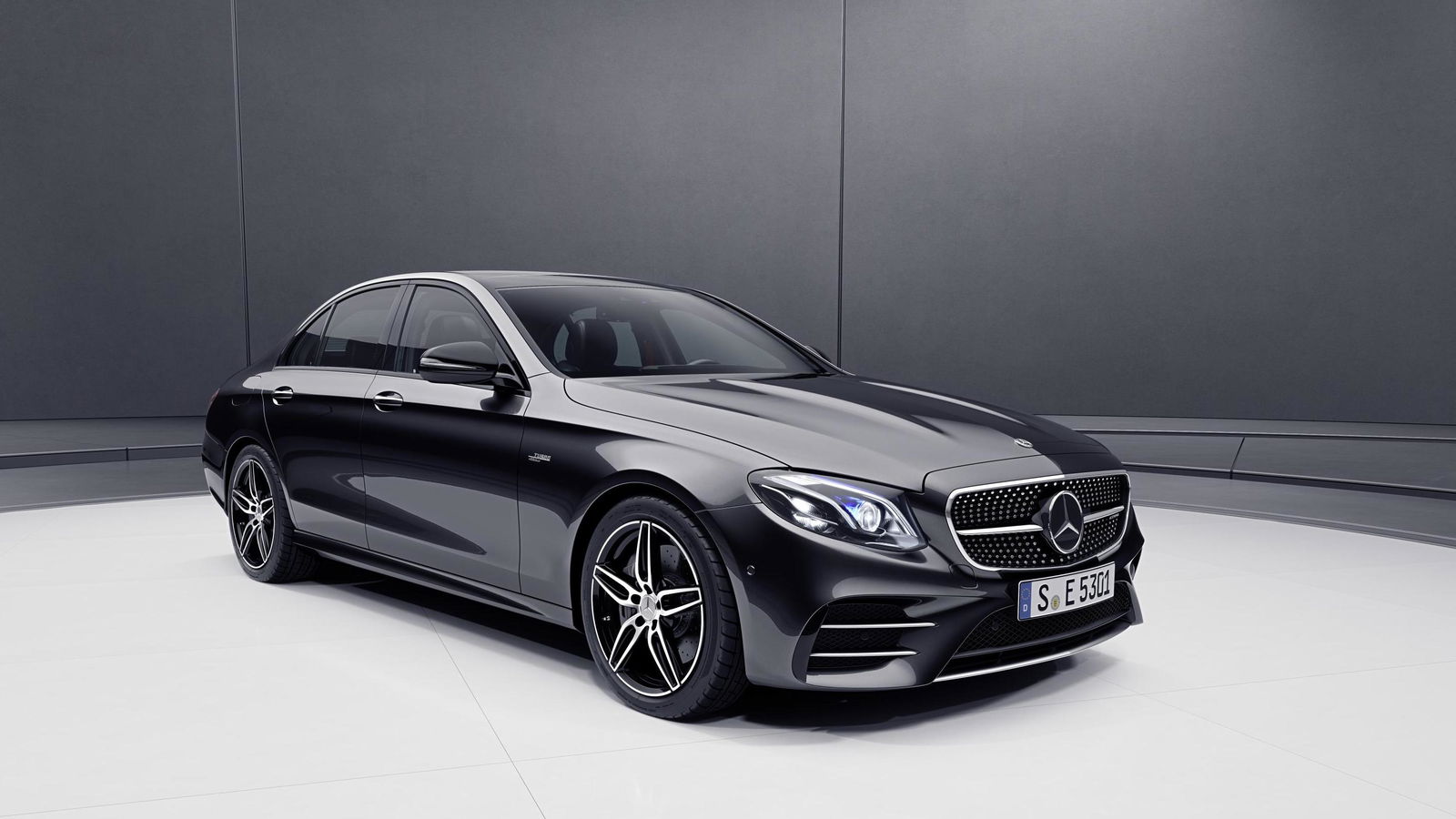 The Mercedes-AMG E53 Is Here And It's Killed Off The V6-Powered E43