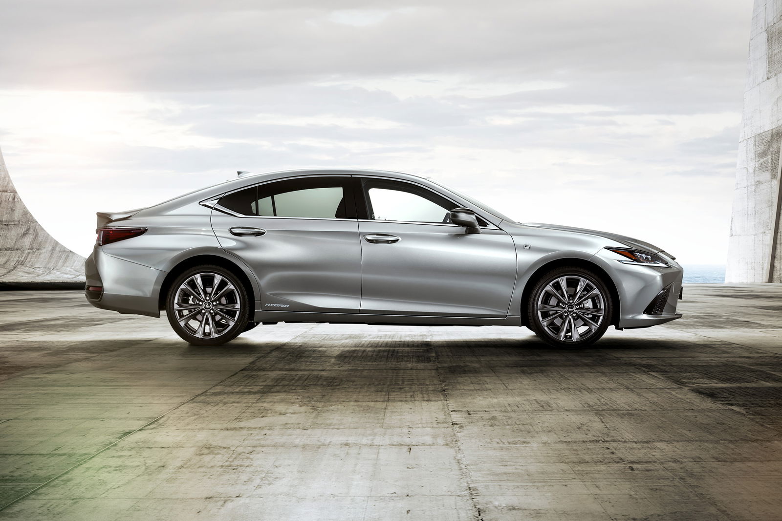 The More Dynamic New Lexus ES Wants A Fight With The 5 Series