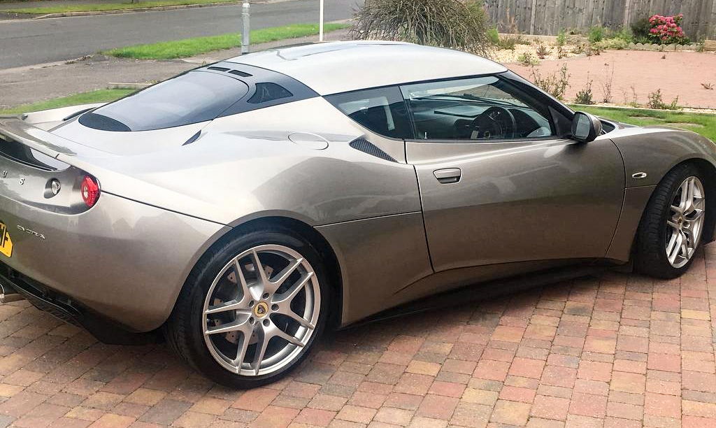 This Eight-Year-Old Lotus Evora Is A £24k Depreciation Buster