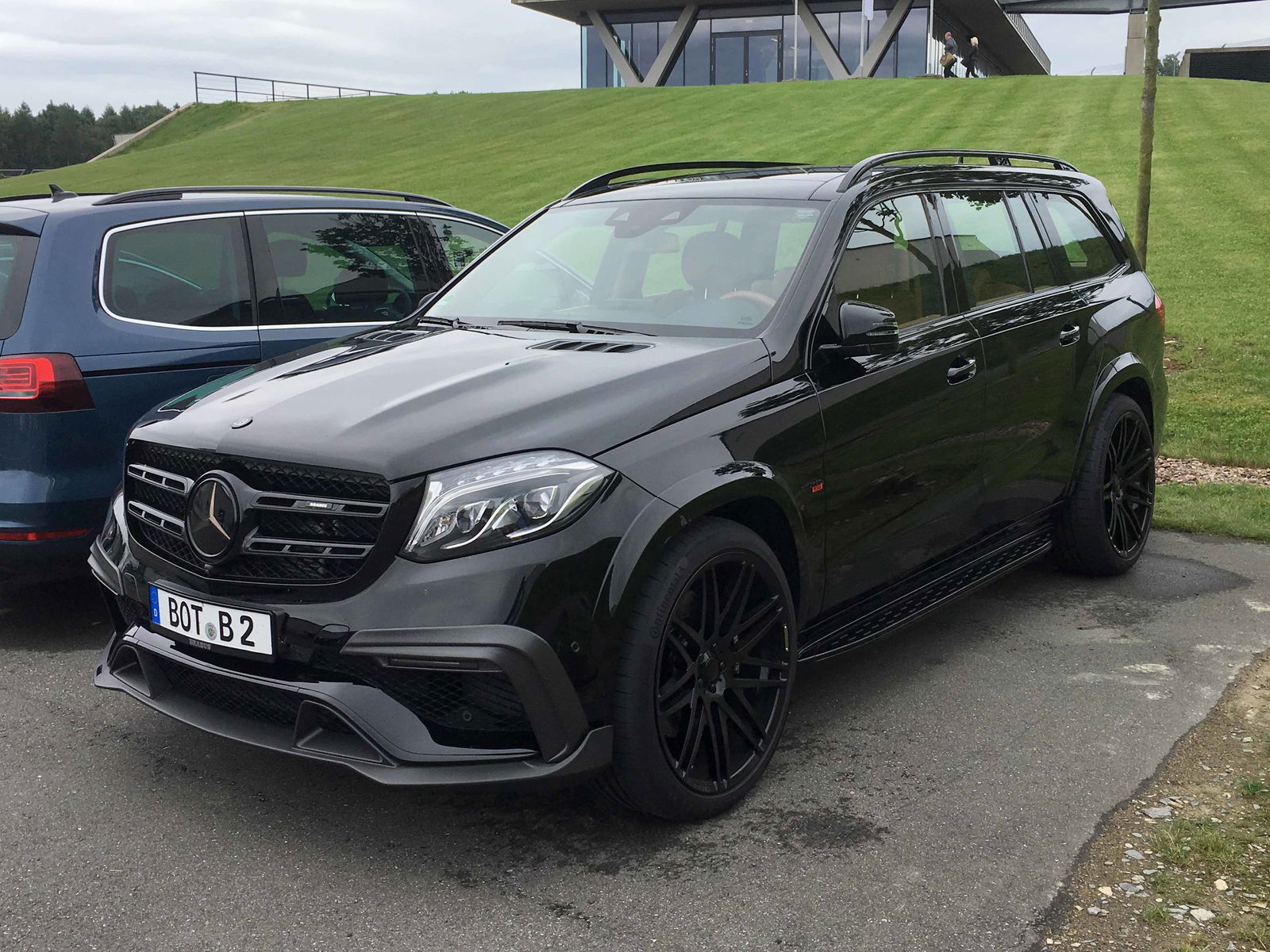 What, you'd expect Buschmann to turn up in a Smart? Photo: Dan Trent