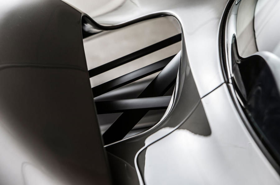 The Aston Martin Valkyrie Could Produce 1800kg Of Downforce