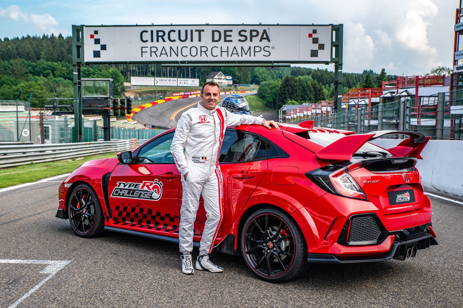 Watch The Honda Civic Type R Go 3sec Faster Than The Old One At Spa