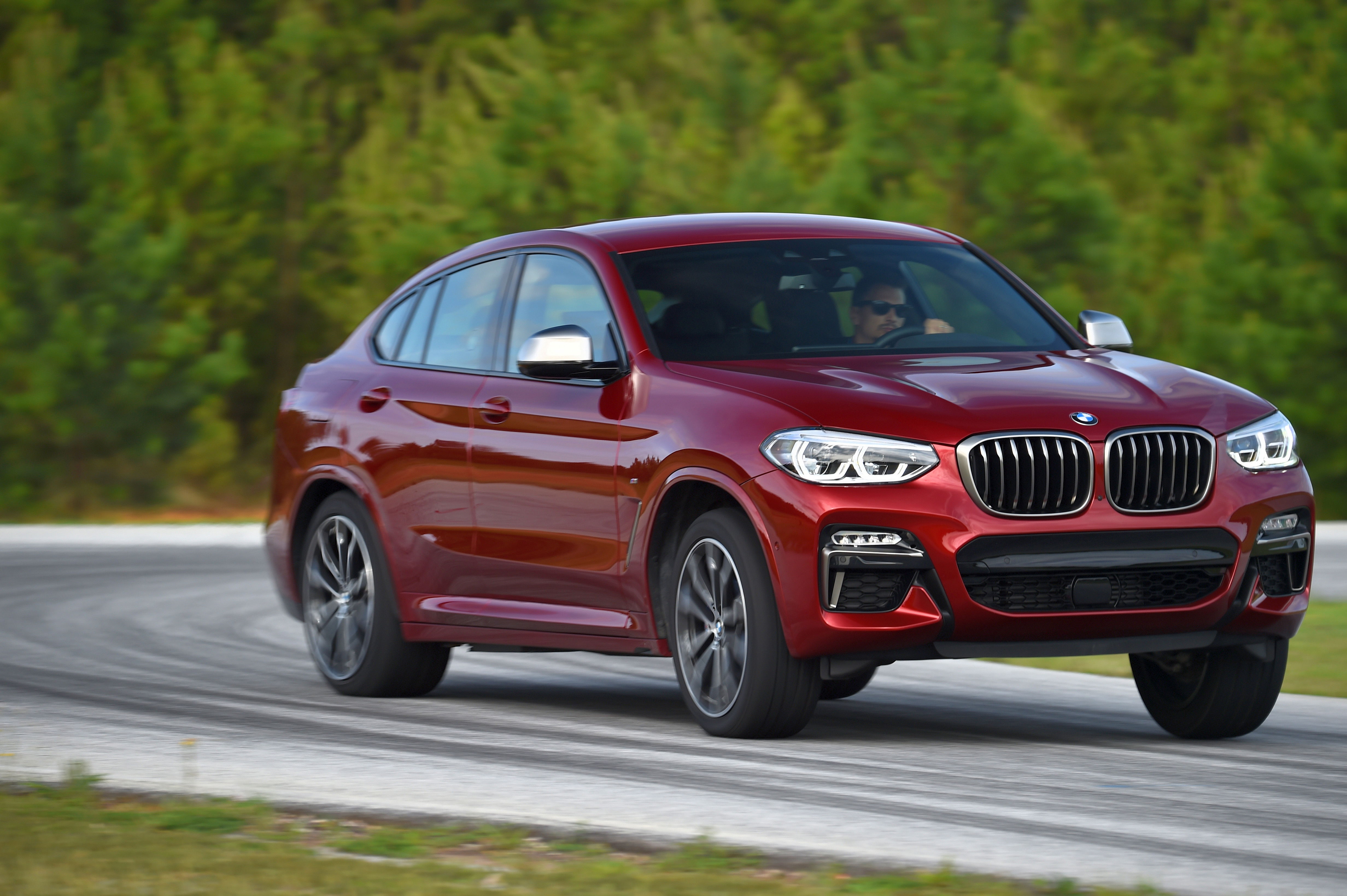 The new X4 is 50kg lighter than the old one, the centre of gravity is lower, and the rear track is wider