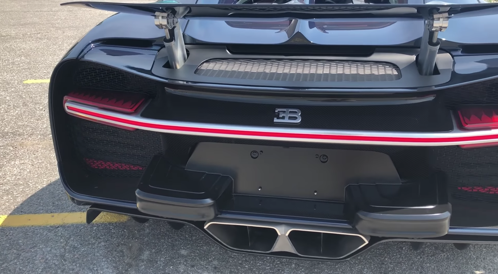 Of Course The Bugatti Chiron Has Lots Of Quirks