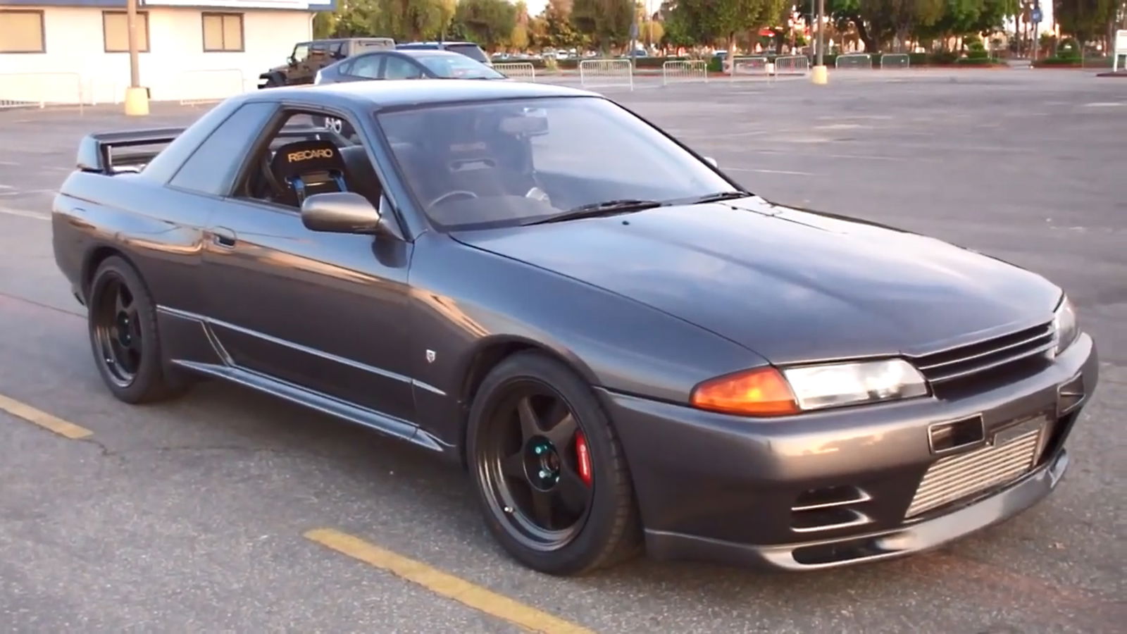 Video: YouTube/International Vehicle Importers