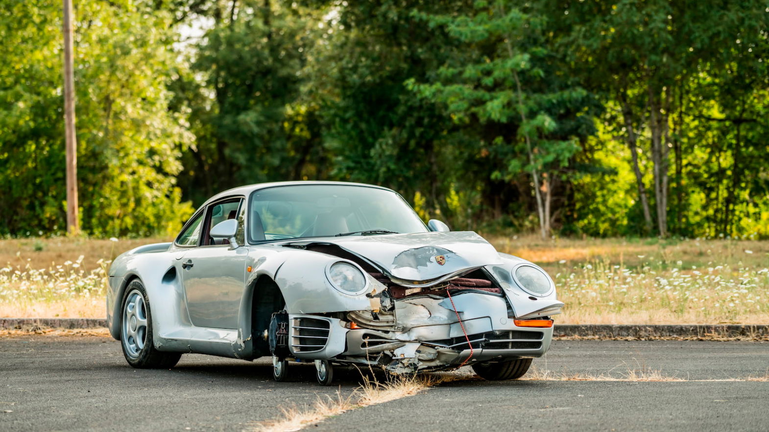 This Porsche 959 Got Wrecked On The Way To Auction; Still Sold For $467,500