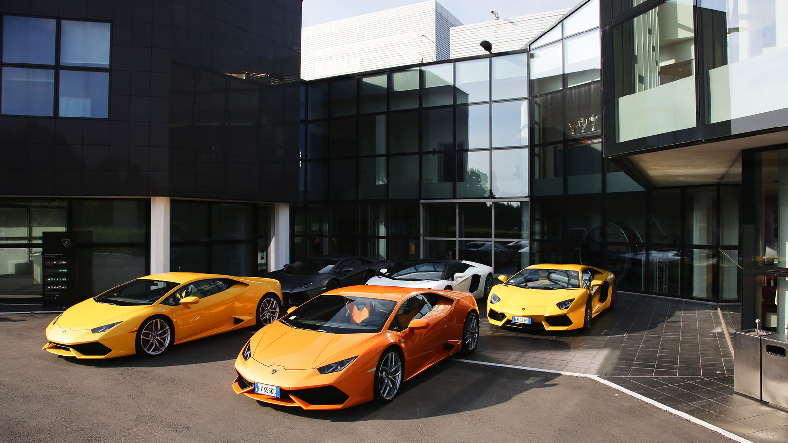A High-Speed Mediterranean Convoy Was My Lamborghini Heaven