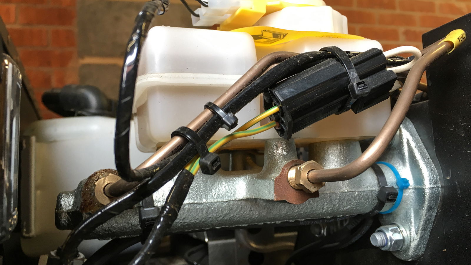 Master Cylinders And Slave Cylinders: How Do They Work, And Why Are They Important?