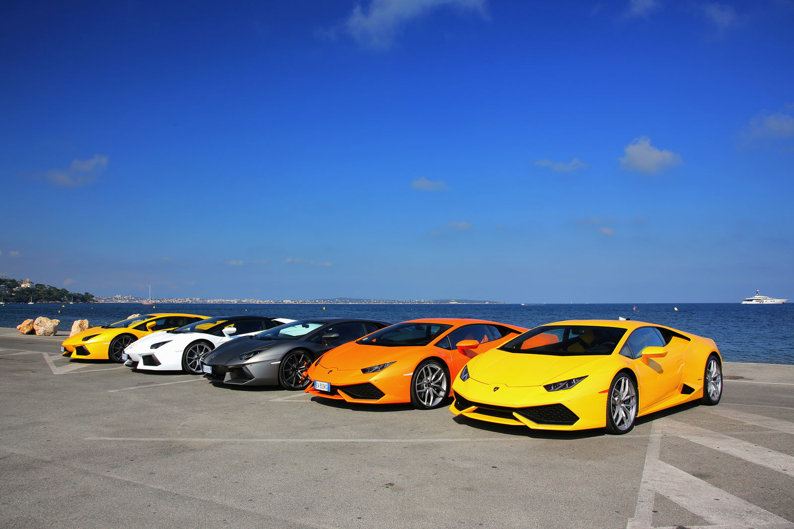 A High-Speed Mediterranean Convoy Was My Lamborghini Heaven