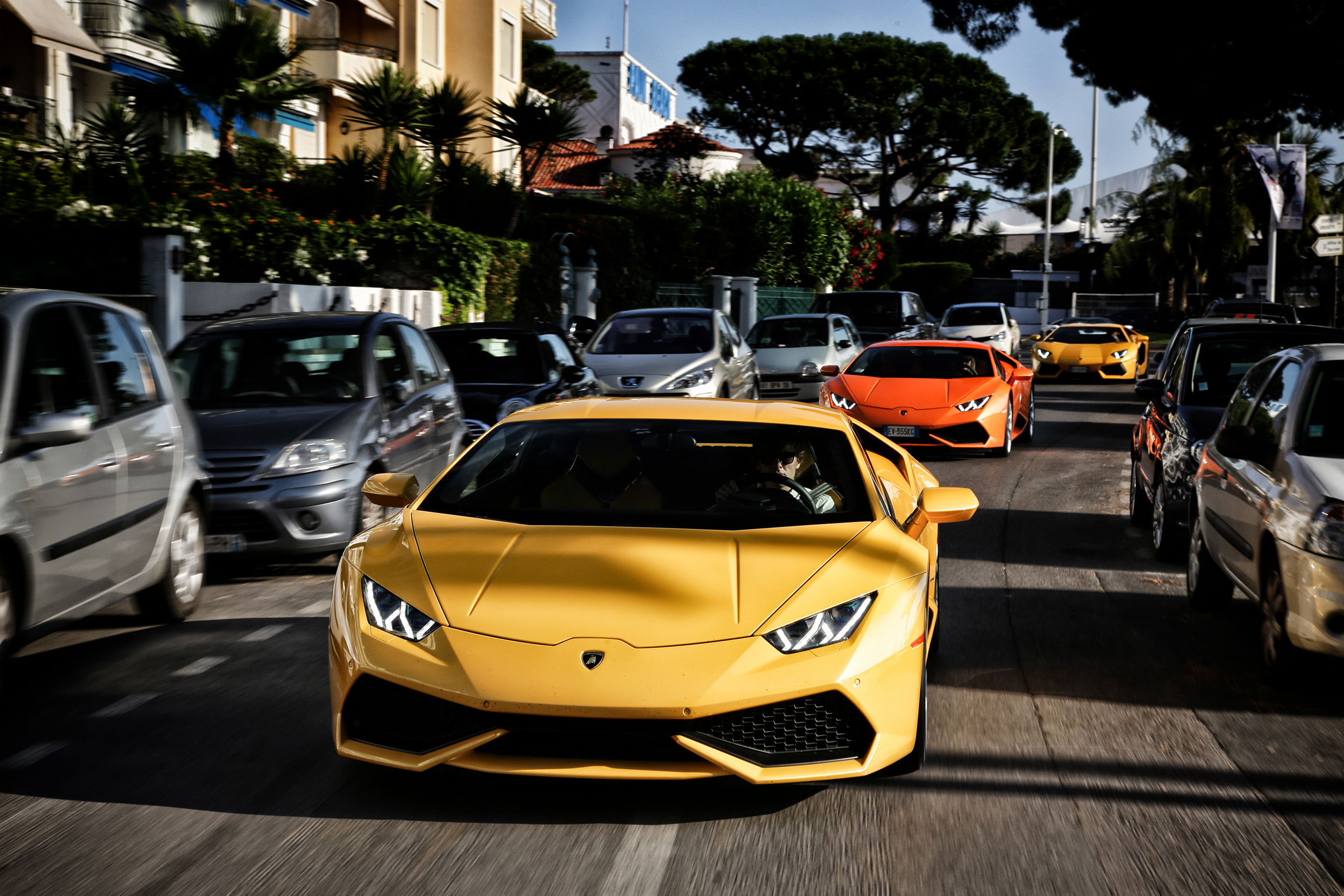 A High-Speed Mediterranean Convoy Was My Lamborghini Heaven