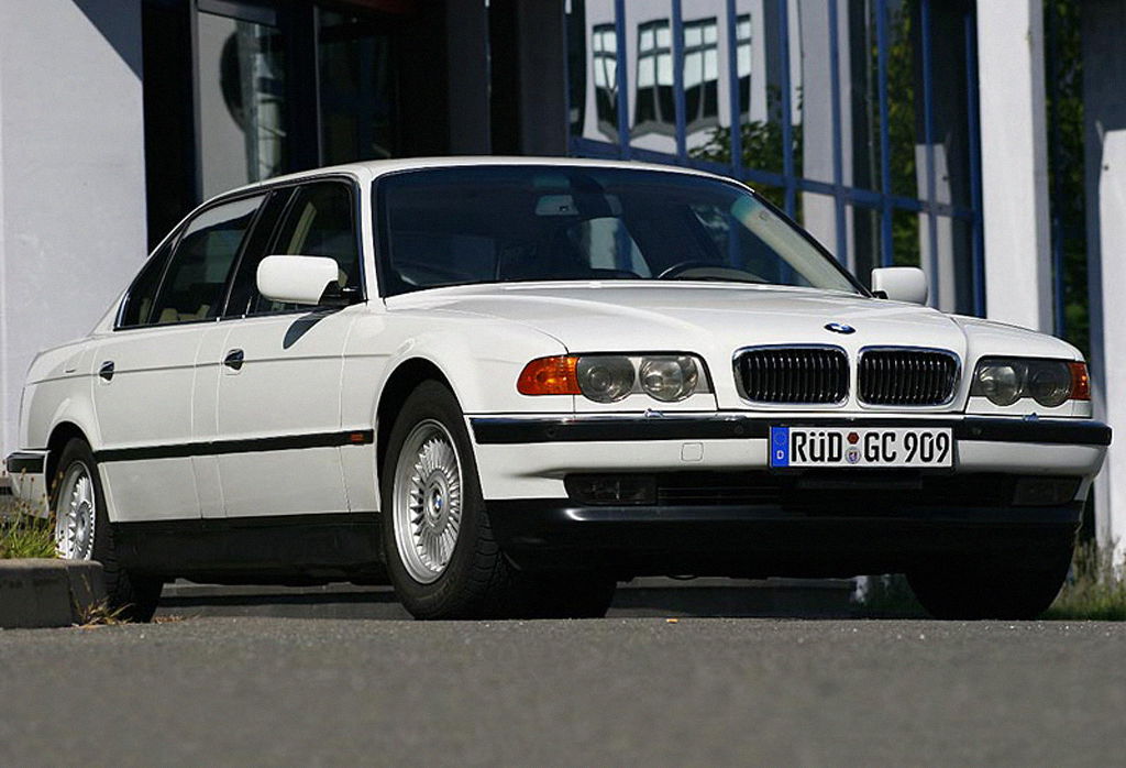 The BMW L7 Was A Weird Factory-Stretched E38 Limousine