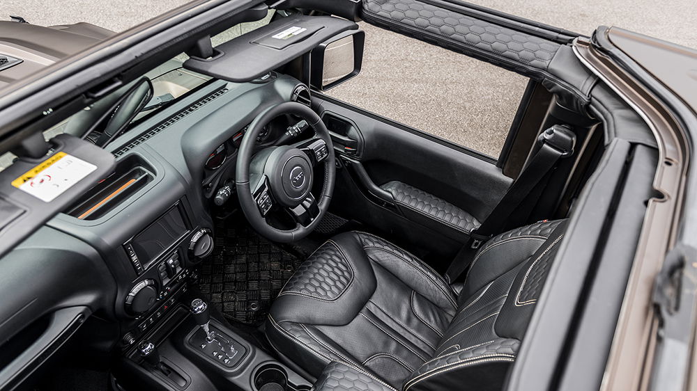 Kahn Design’s New Custom Jeep Is Unexpectedly Sane, And We Like It