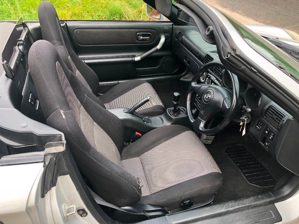 Embrace Mid-Engined Handling Kicks With A £999 Toyota MR2
