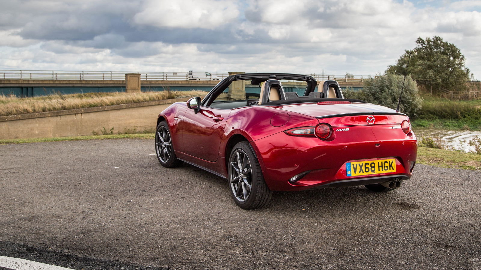2019 Mazda MX-5 Review: 7500rpm In A Miata Is My New Happy Place