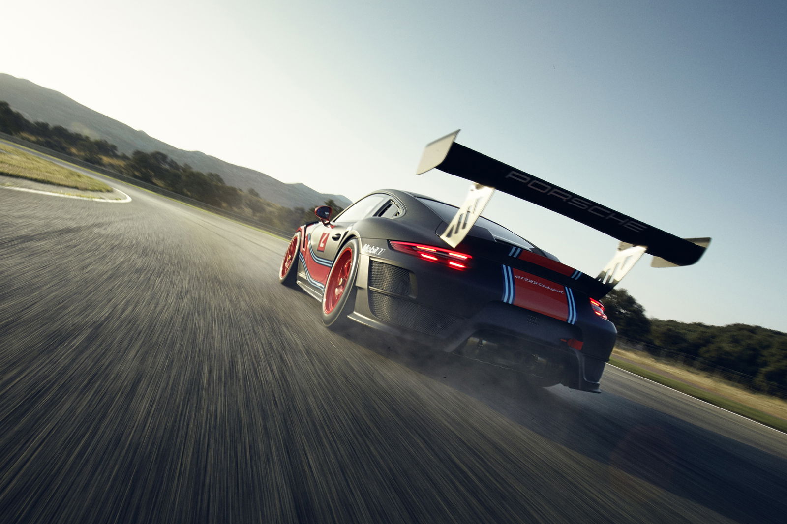 Porsche’s Track-Only 911 GT2 RS Clubsport Is Clearly Furious