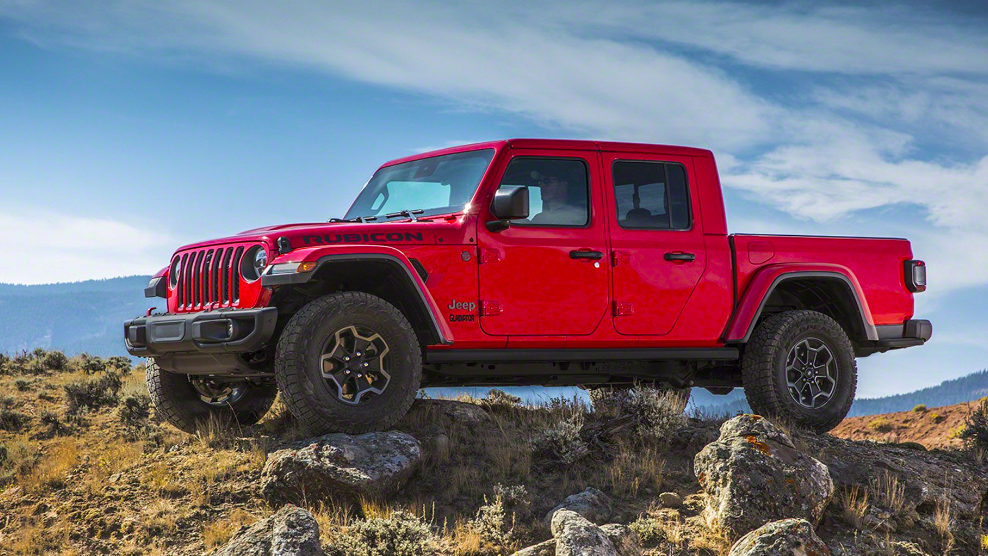 Behold The Jeep Gladiator, America’s Newest 14-Year-Old Pickup