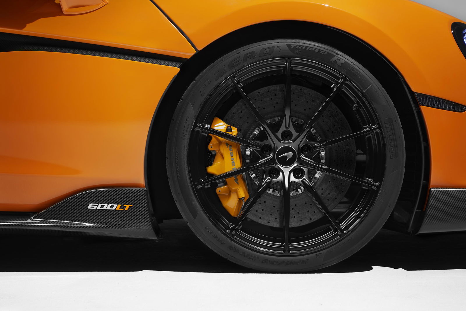 McLaren makes comparatively light alloy wheels