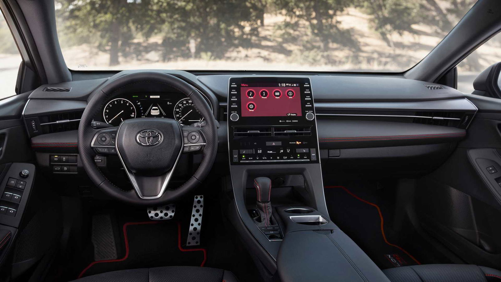 The Toyota Avalon TRD Has Big Brakes And An Even Bigger Grille