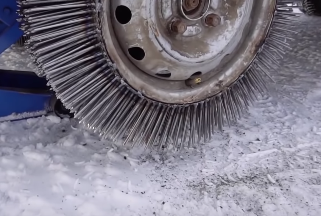 Here's What Happens When You Replace A Tyre With 3000 Nails