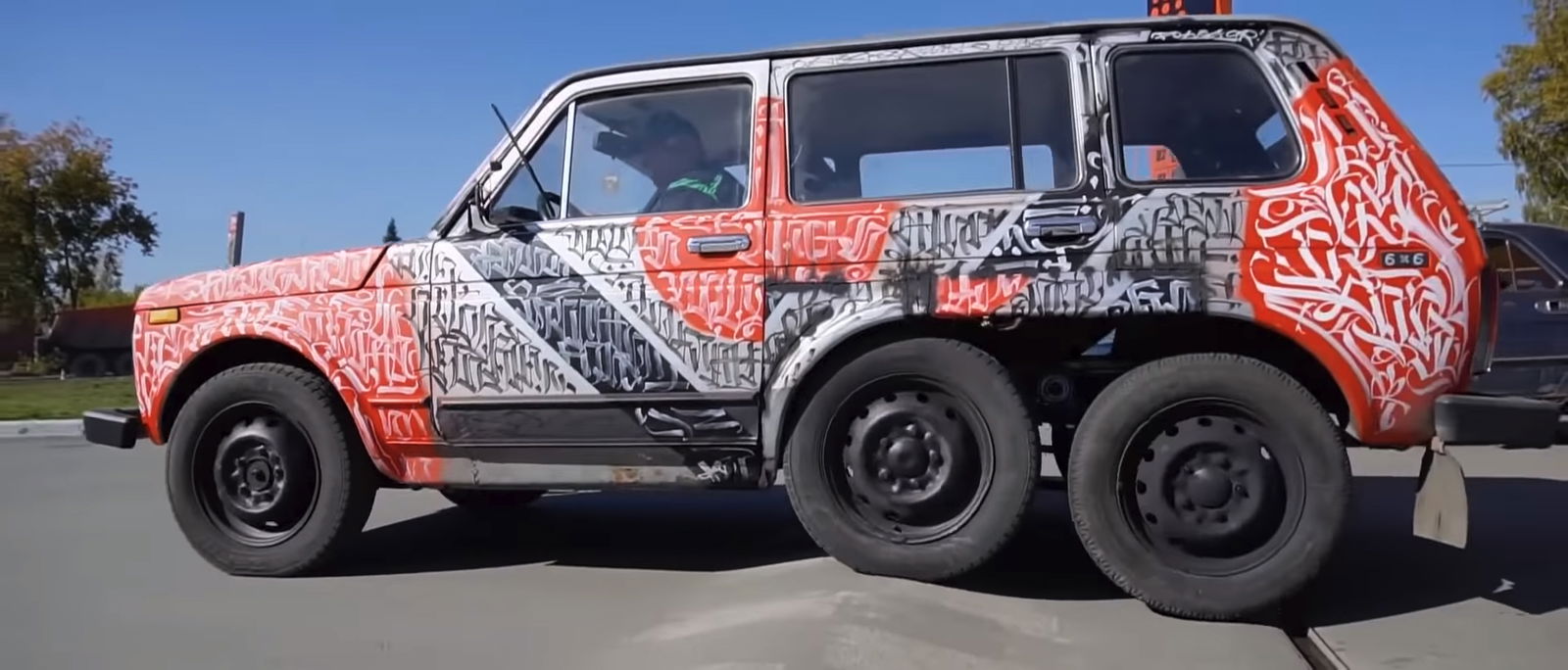 Move Aside, AMG: Here's A Homemade 6x6 Lada Niva