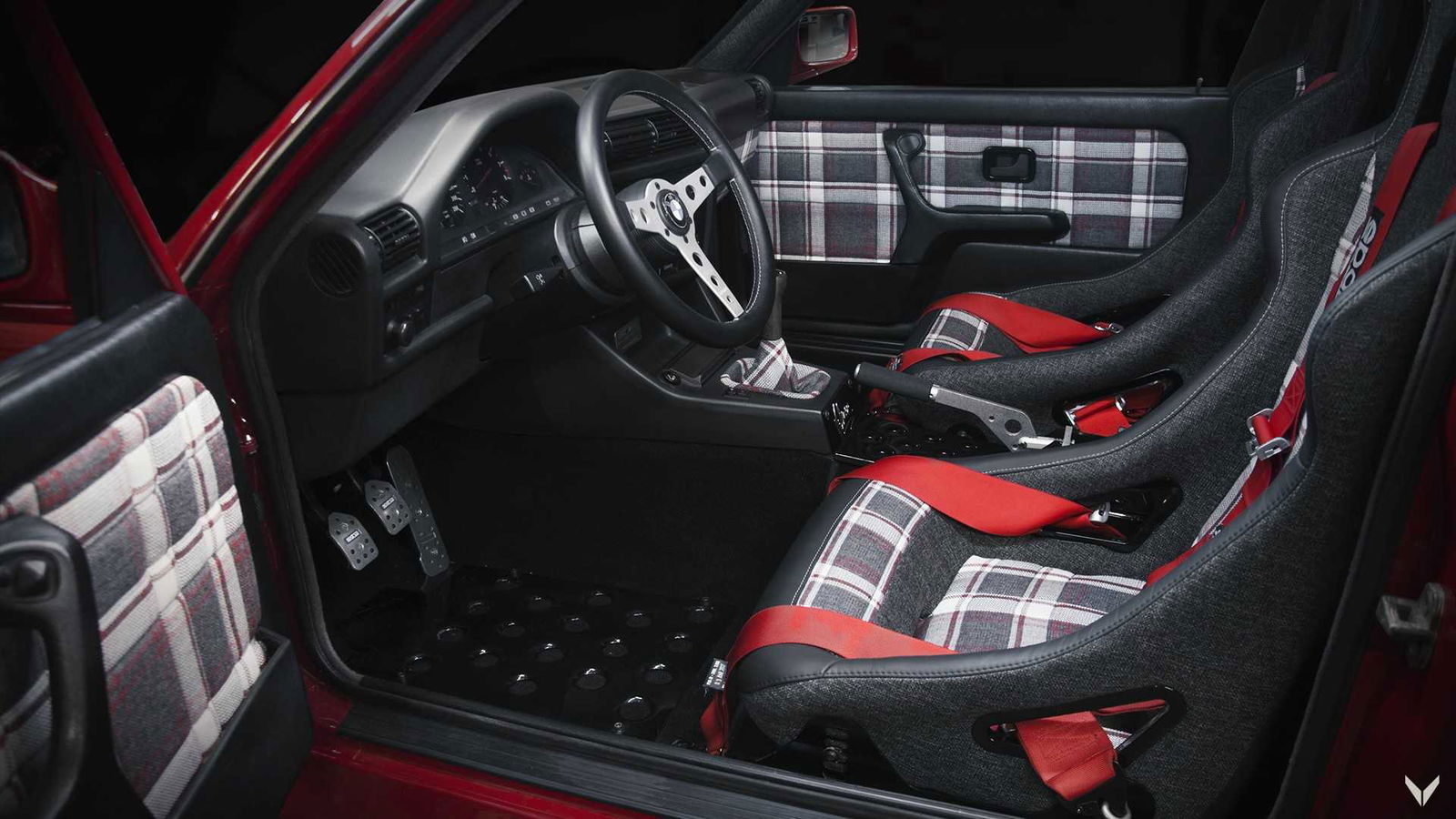 BMW E30 Perfection Is Here And The Internet Is Done For The Day