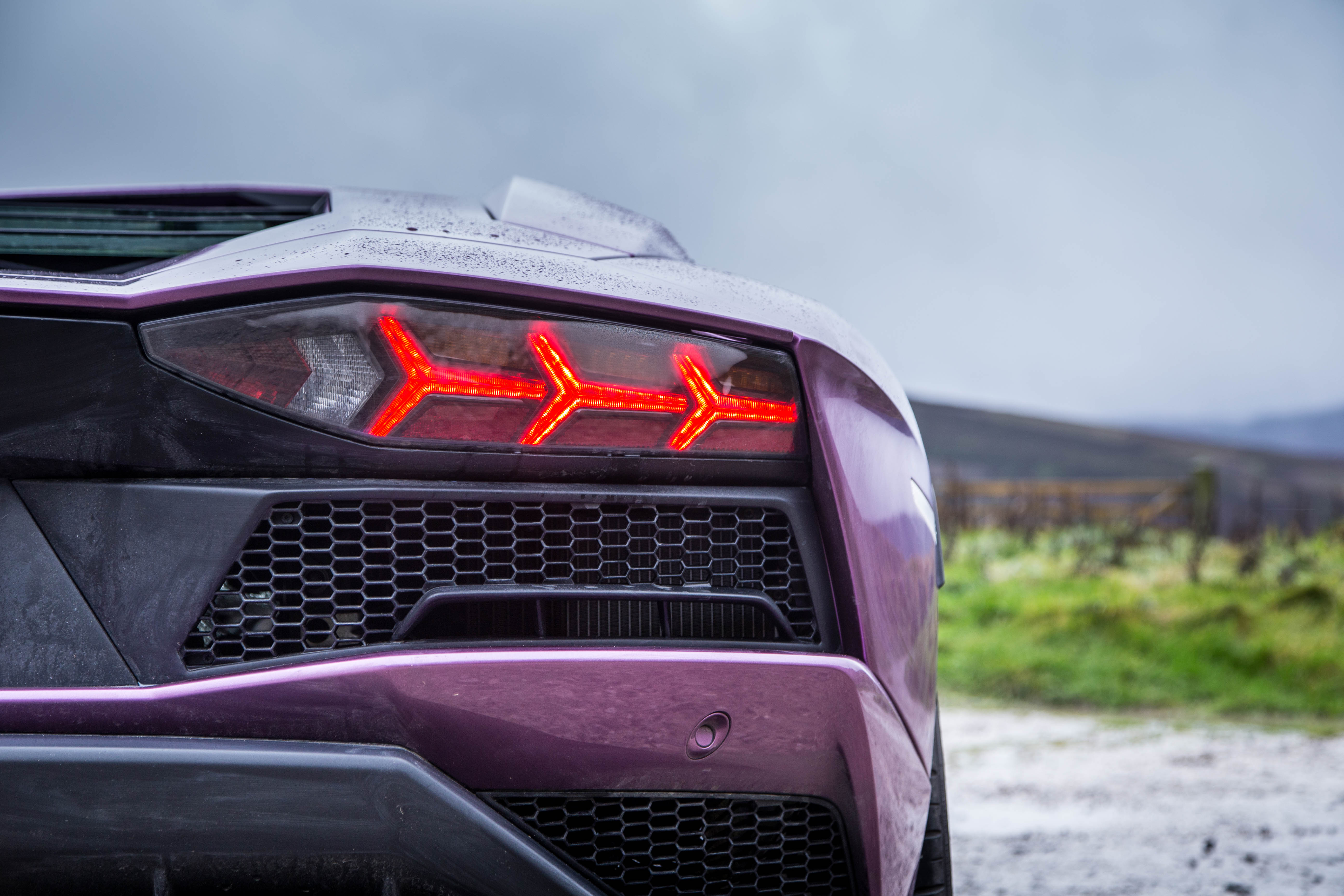 25 Car Pics That Are Amazing Wallpaper Material
