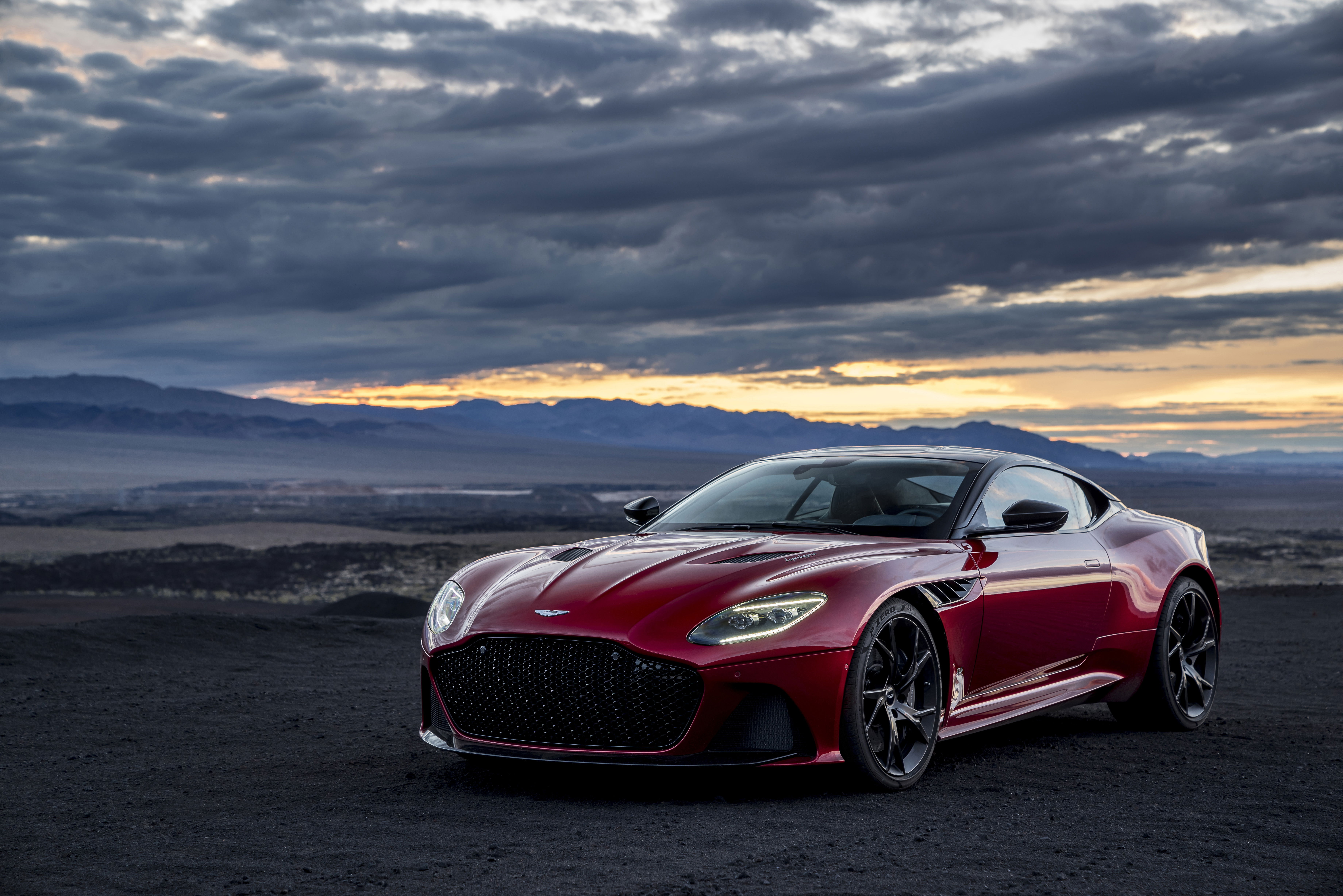 25 Car Pics That Are Amazing Wallpaper Material