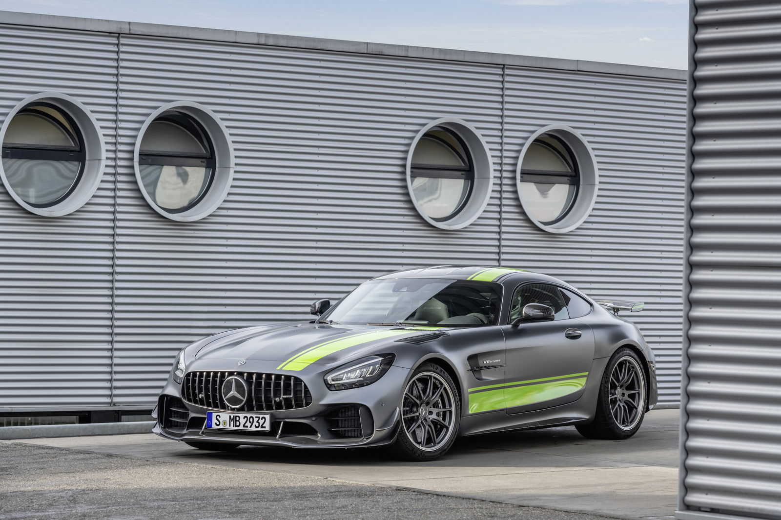 25 Car Pics That Are Amazing Wallpaper Material
