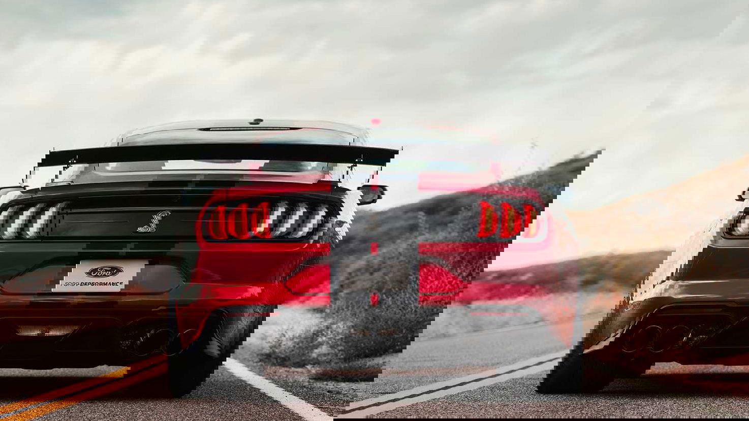 Ford’s Mustang Shelby GT500 Has 700bhp+ And Glorious Noise