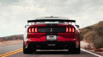 Ford’s Mustang Shelby GT500 Has 700bhp+ And Glorious Noise