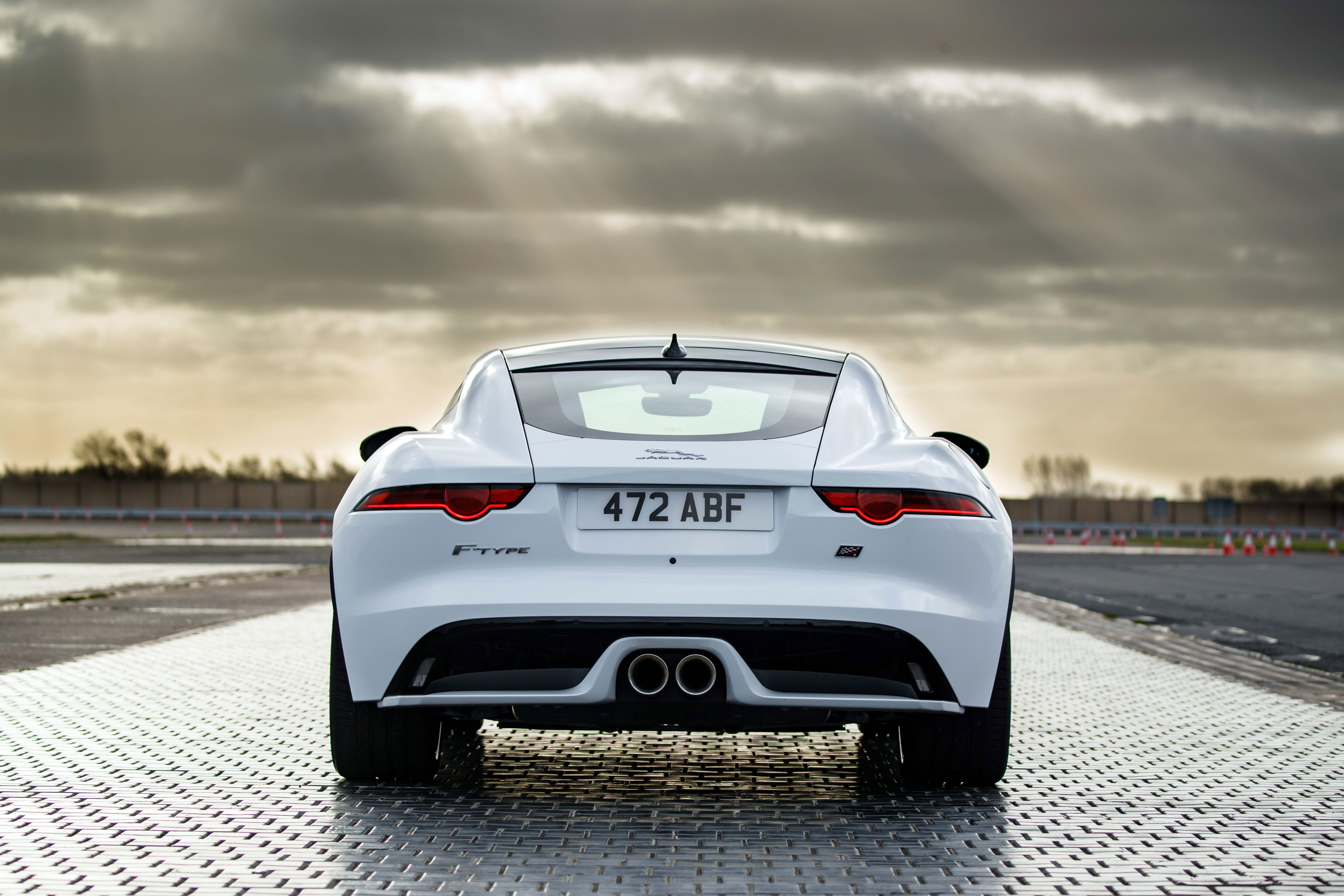 JLR’s Exciting New Inline-Six Is Better Late Than Never