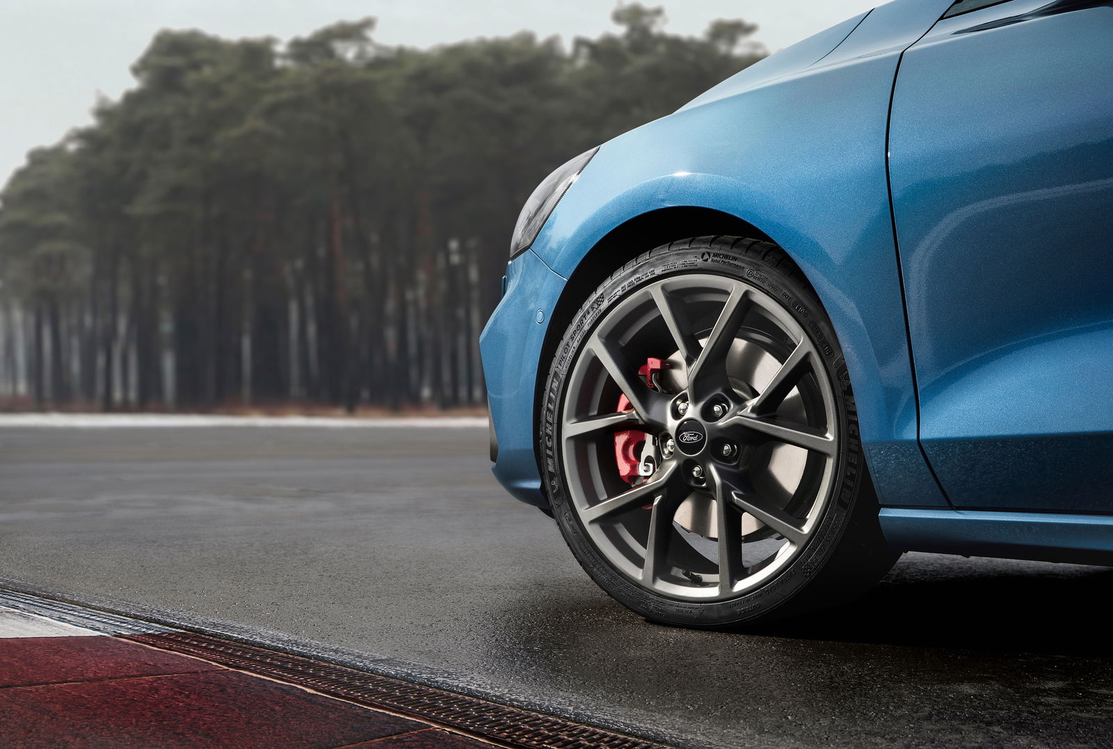 The New Ford Focus ST Just Landed With A 276bhp 2.3 And An E-Diff