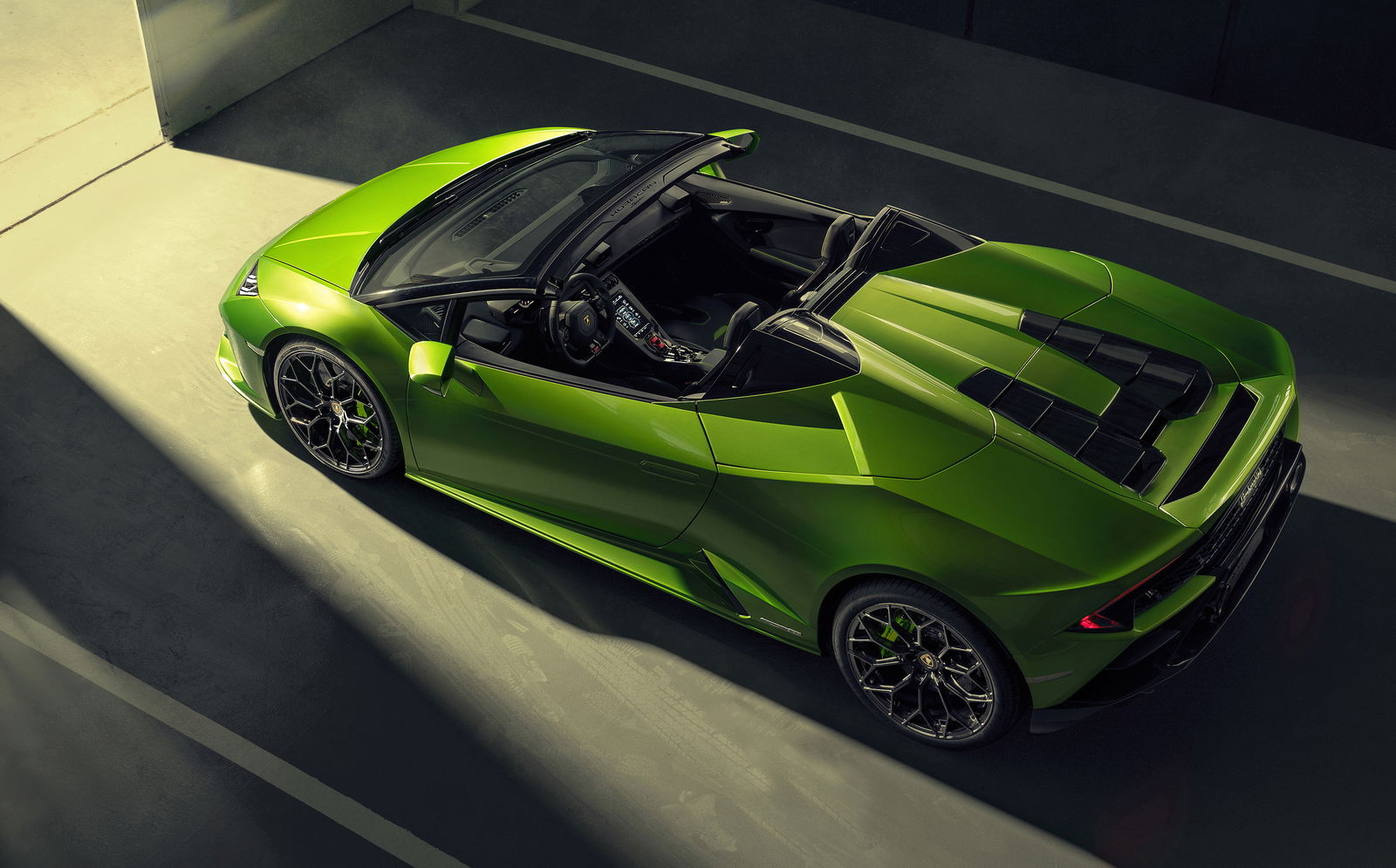 Lamborghini’s 631bhp Huracan Evo Has Spawned A Soft-Top Spyder