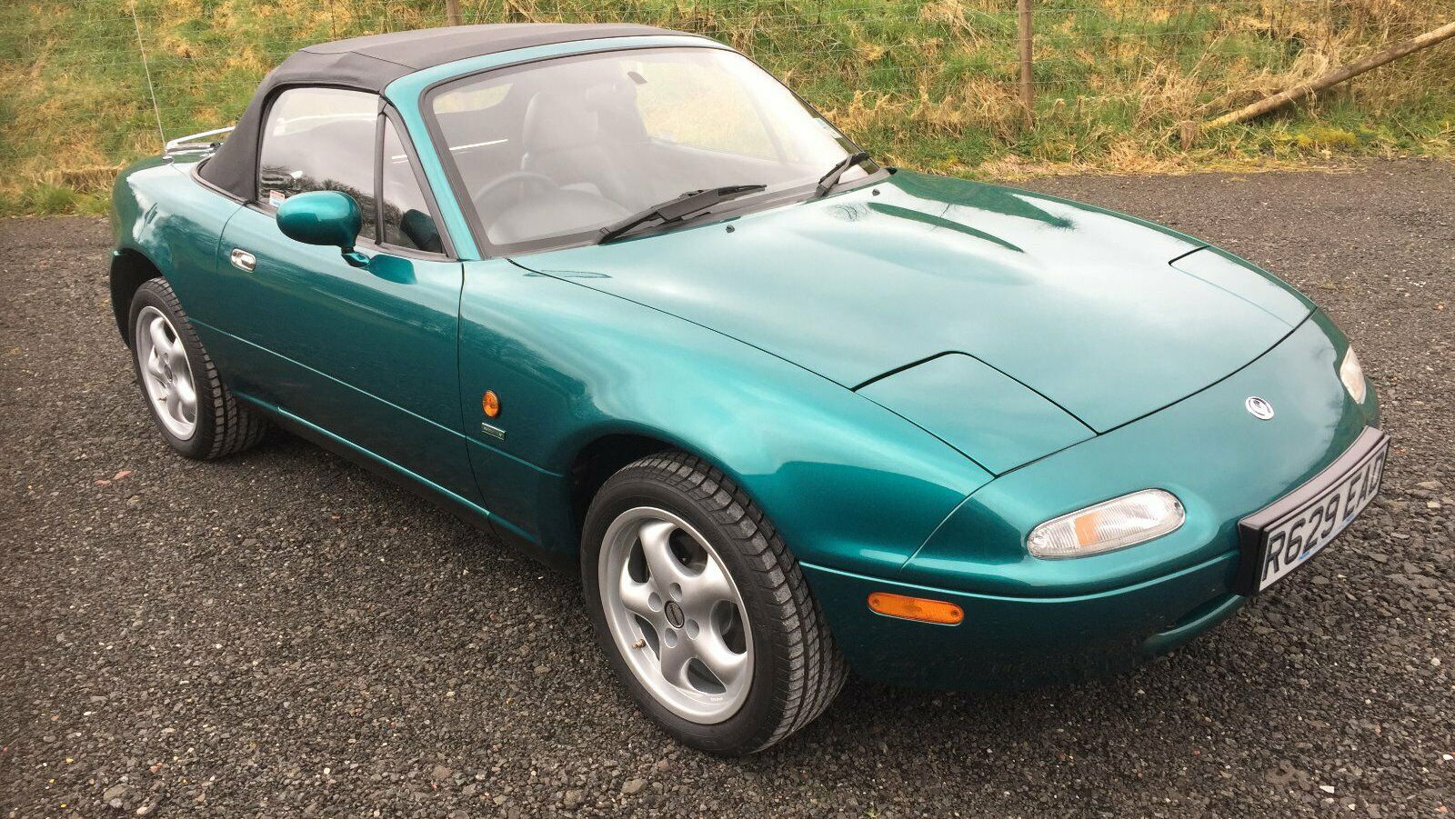 An Immaculate, 1900-Mile NA Mazda MX-5 Is For Sale – For £20,000