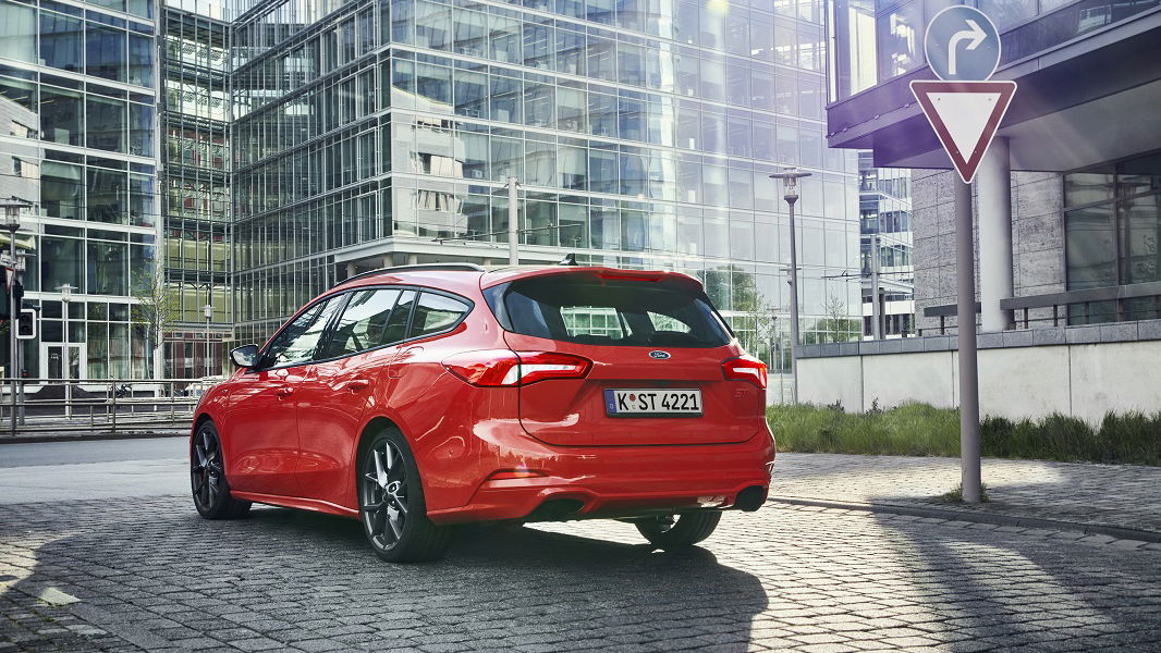Here’s Our First Look At The All-New Ford Focus ST Wagon