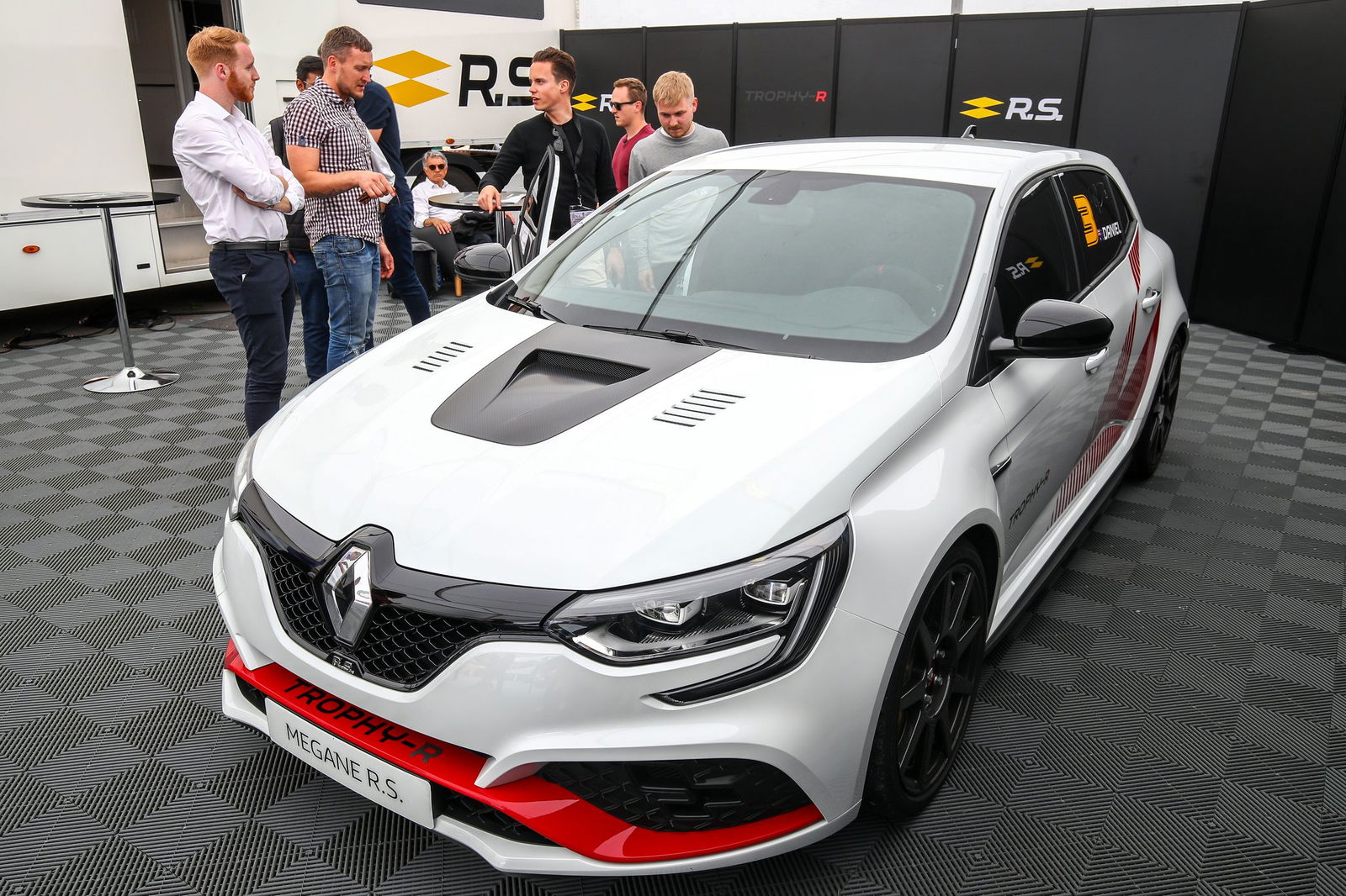 Here's Why The Renault Megane Trophy R Nearly Made Me Sick