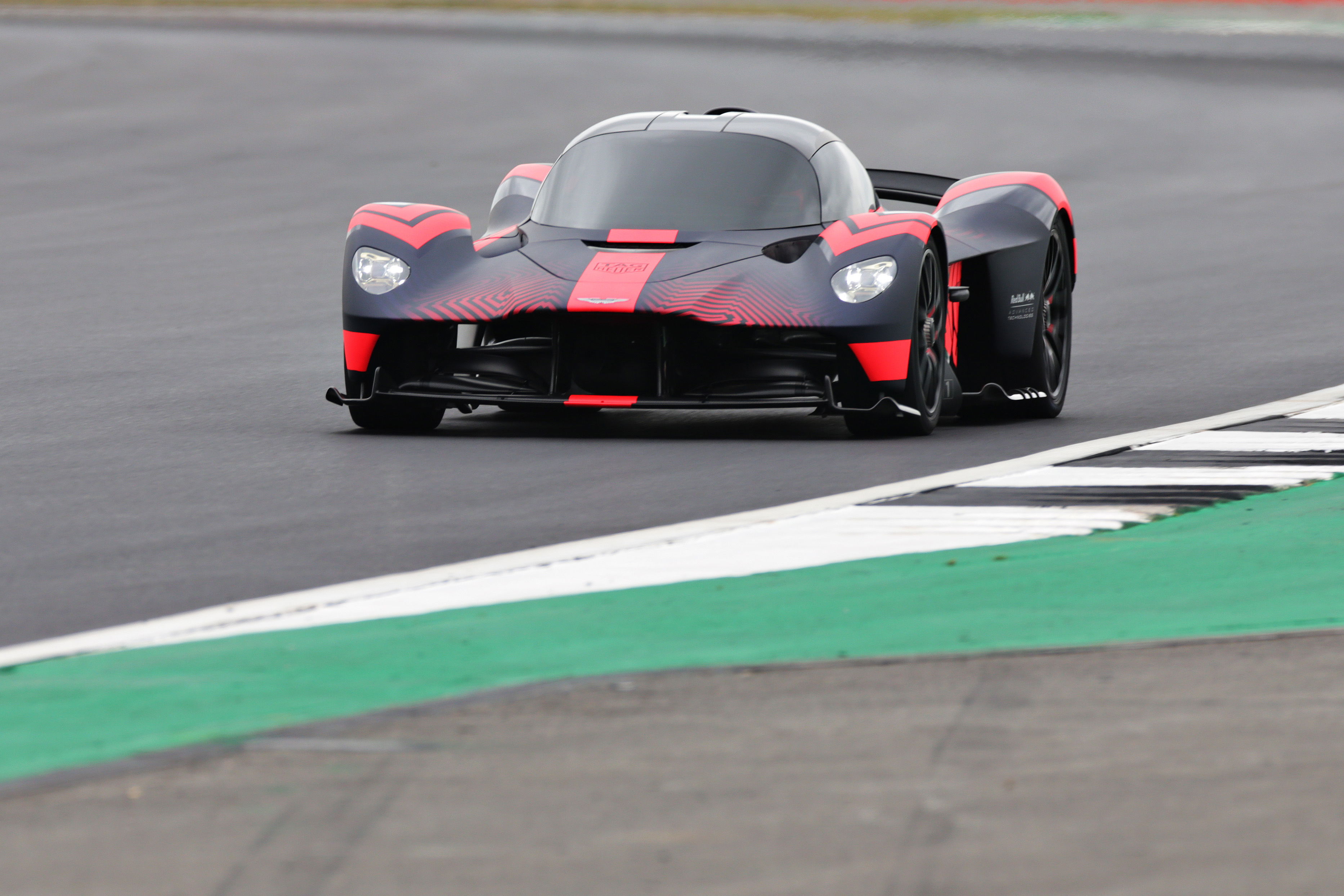 Here's Your First Chance To See And Hear The Aston Martin Valkyrie