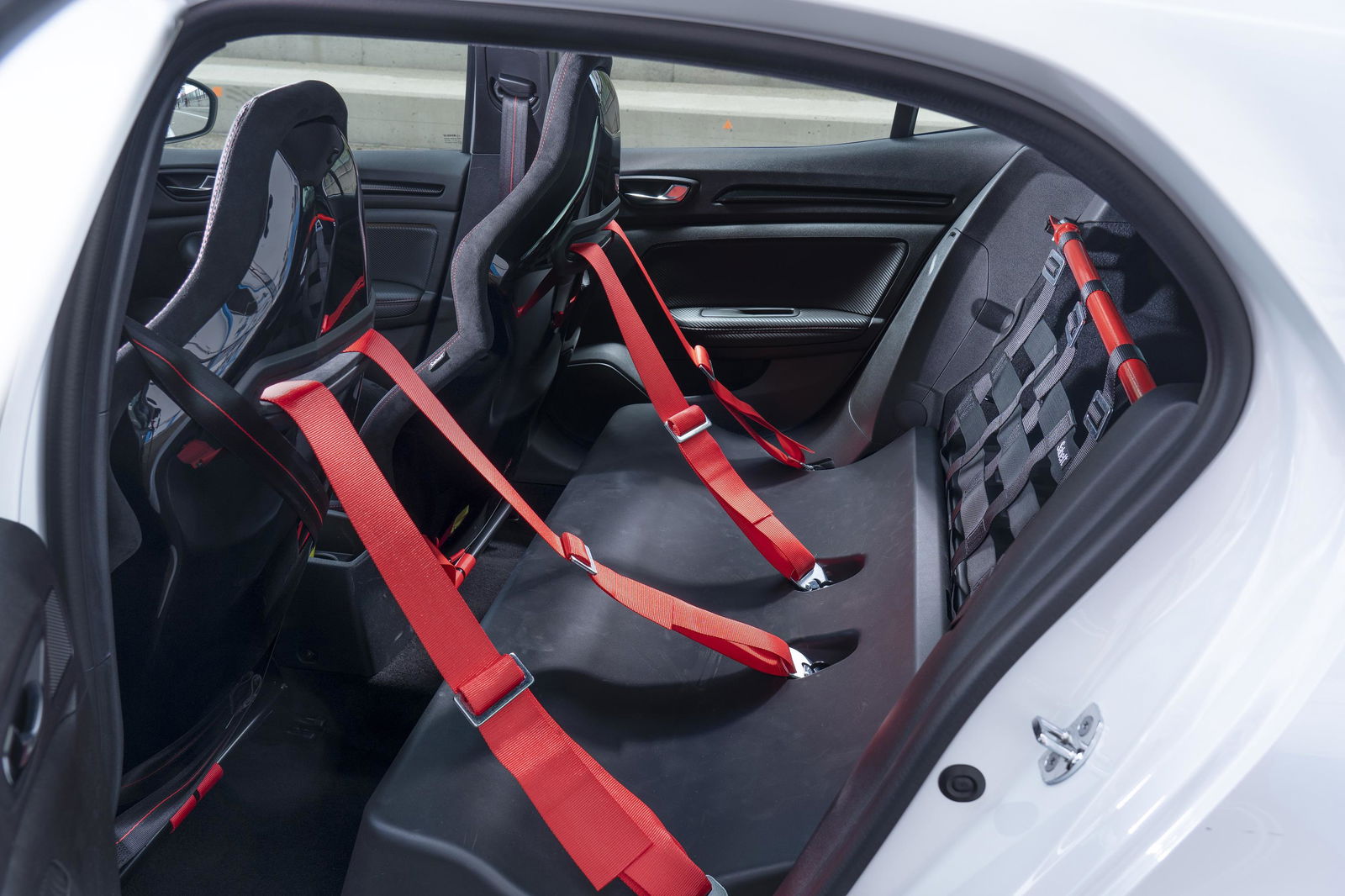 Renault’s Record-Breaking Megane R.S. Trophy-R Is Here – For £72,000