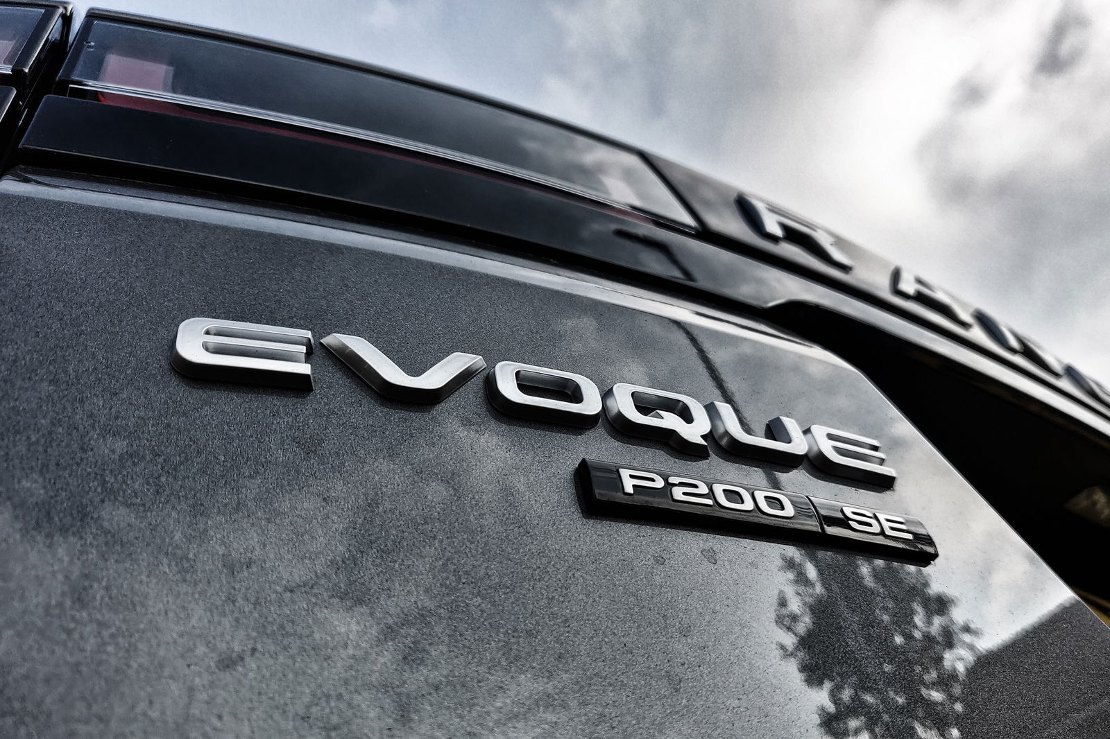 Range Rover Evoque Review: The Pop Diva Has Grown Up