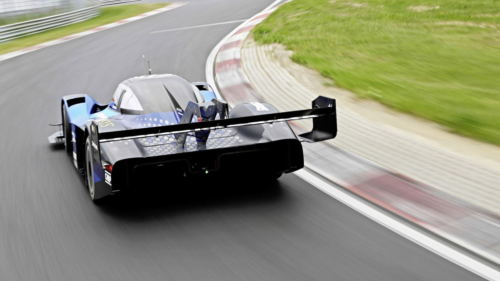 The VW ID R Clocked The Equivalent Of 17MPG During Its Record 'Ring Lap