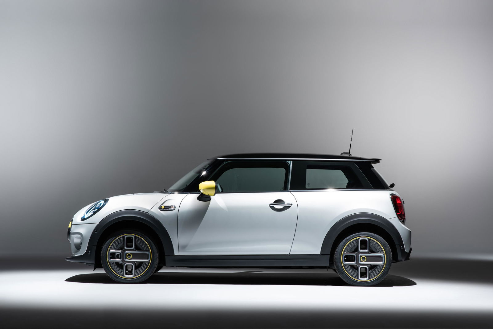 A Smaller, Electric Mini Could Be The Best One Ever